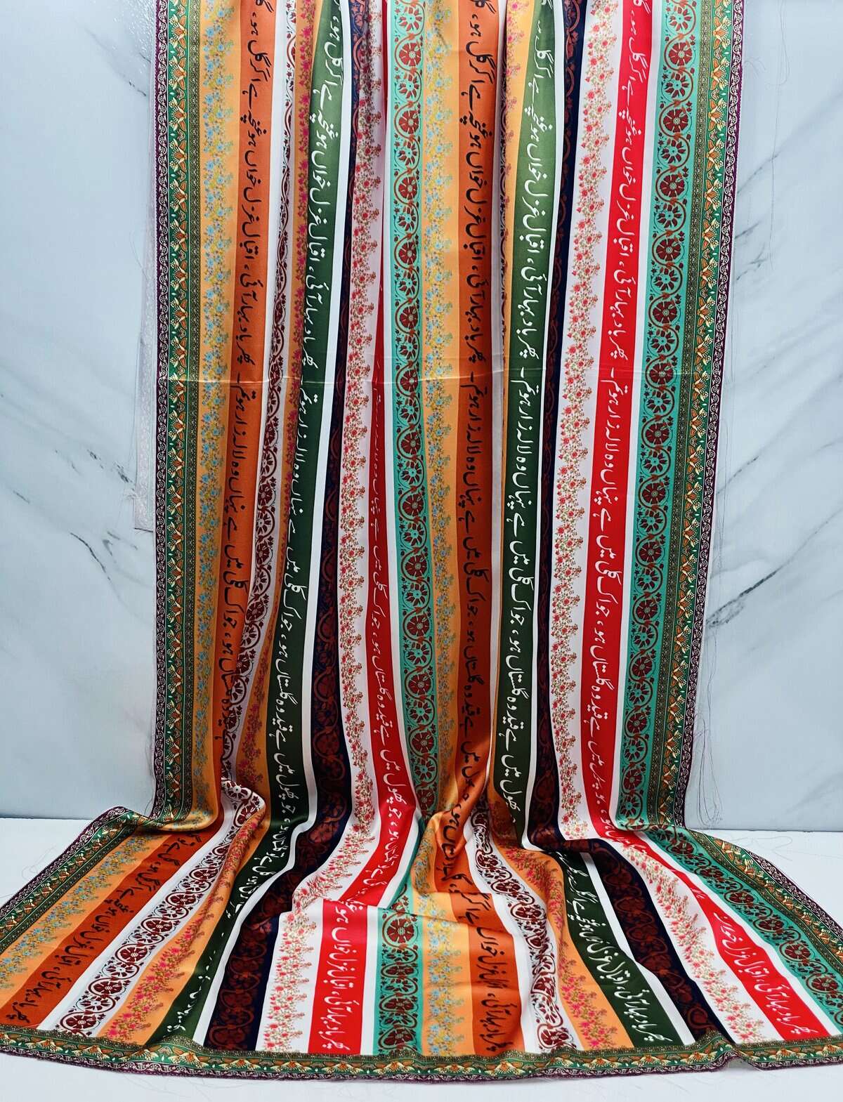 Phool Stripe Odhni By Sastaae