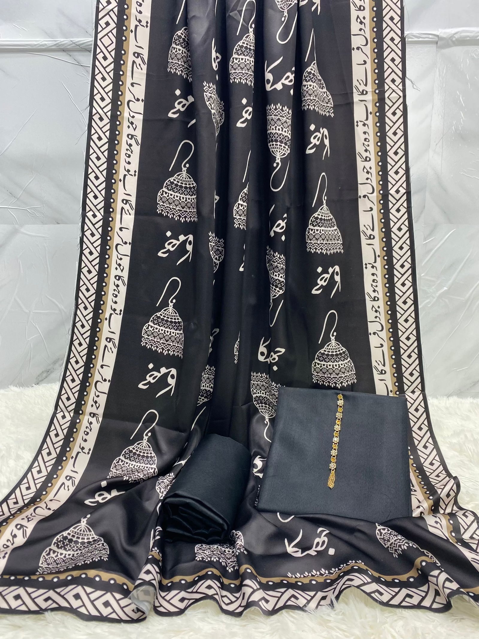 Jhumka Kataan Silk Suit By Sastaae - Sastaae