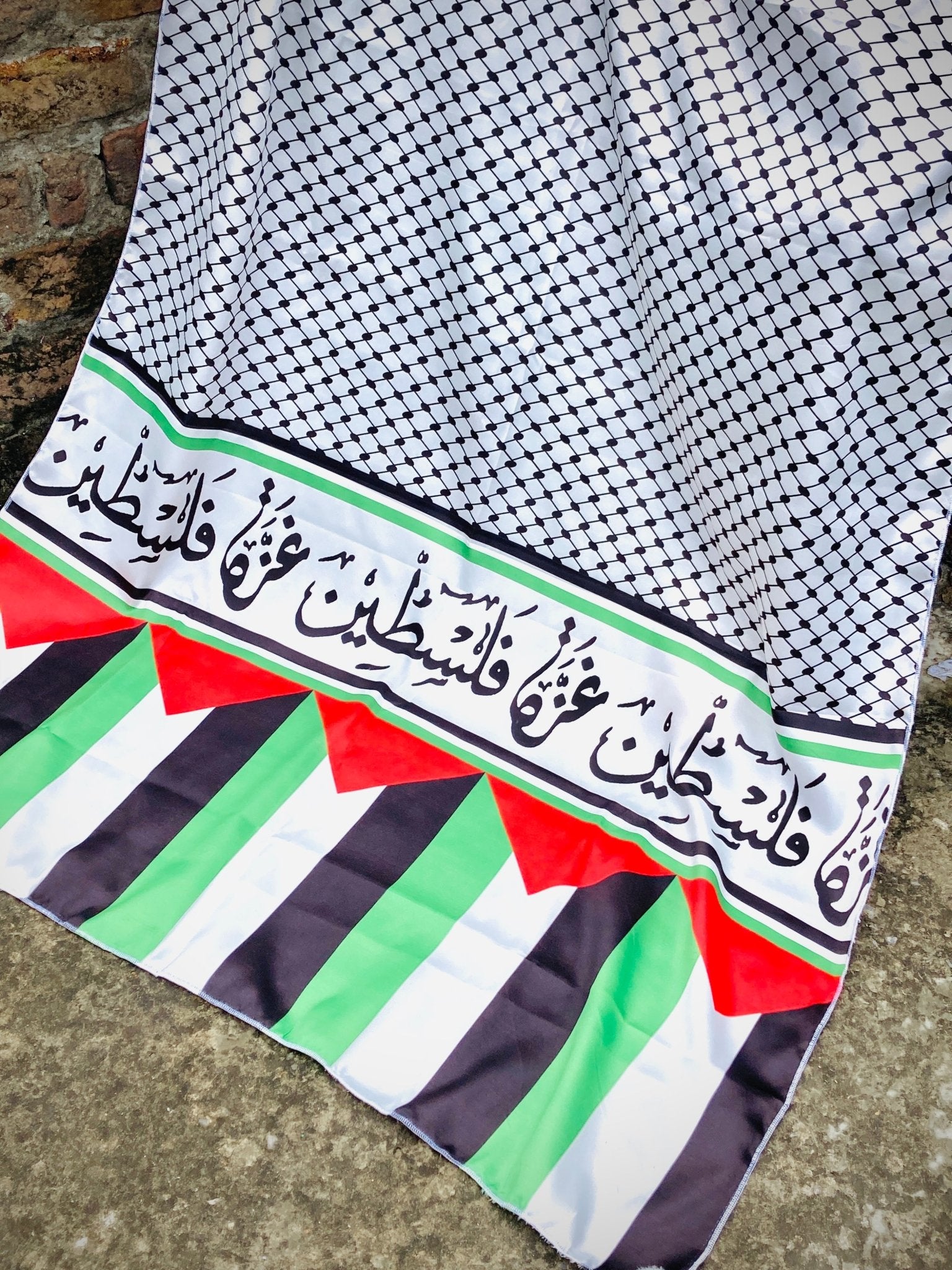 Palestine Odhni by SastaaE - Sastaae