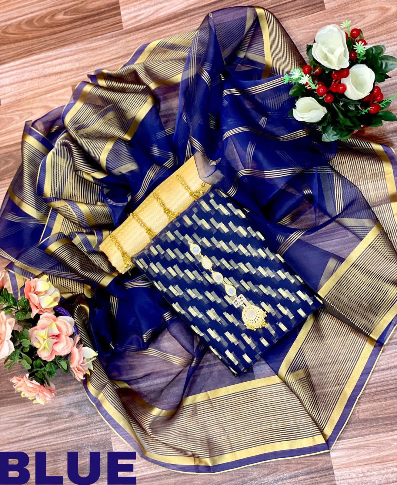 Sastaae presents 3 pc Unstitched Organza Jacquard Eid Collection with Jamawar Trouser - sastaae